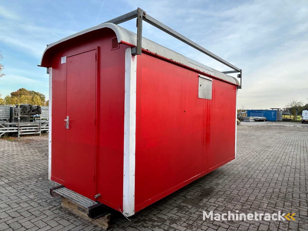 Brouwer sanitair unit op slede