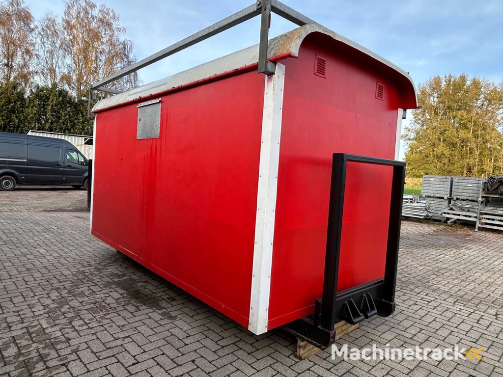 Brouwer sanitair unit op slede