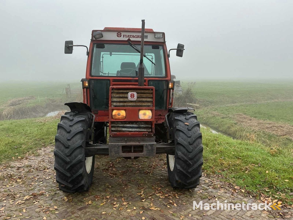 1990 Fiat 70-90 DT Vierwielaangedreven landbouwtractor
