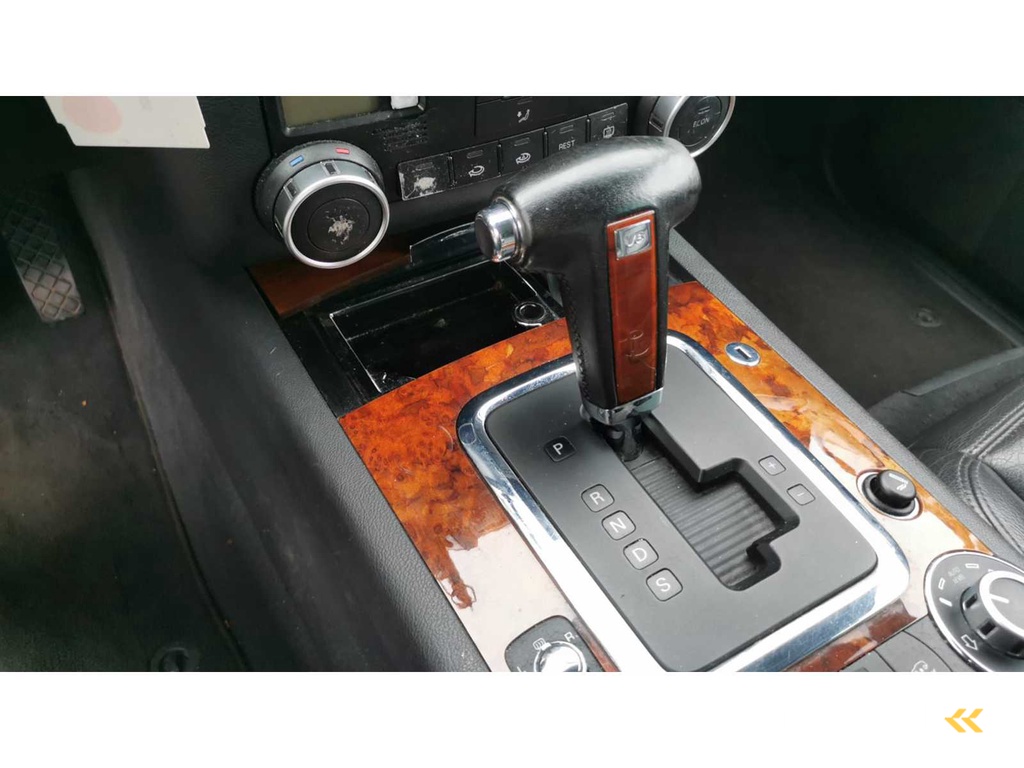 Volkswagen Touareg 3.2 V6 Automaat, 37-RZ-FL