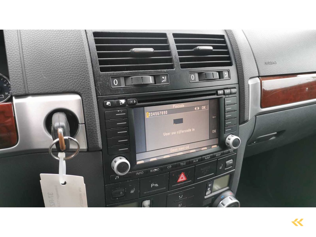 Volkswagen Touareg 3.2 V6 Automaat, 37-RZ-FL