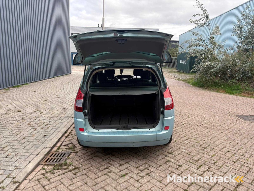 Renault Grand Scénic 2.0-16V Tech Line Airco Cruise, 11-GBR-3