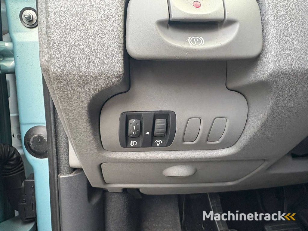 Renault Grand Scénic 2.0-16V Tech Line Airco Cruise, 11-GBR-3