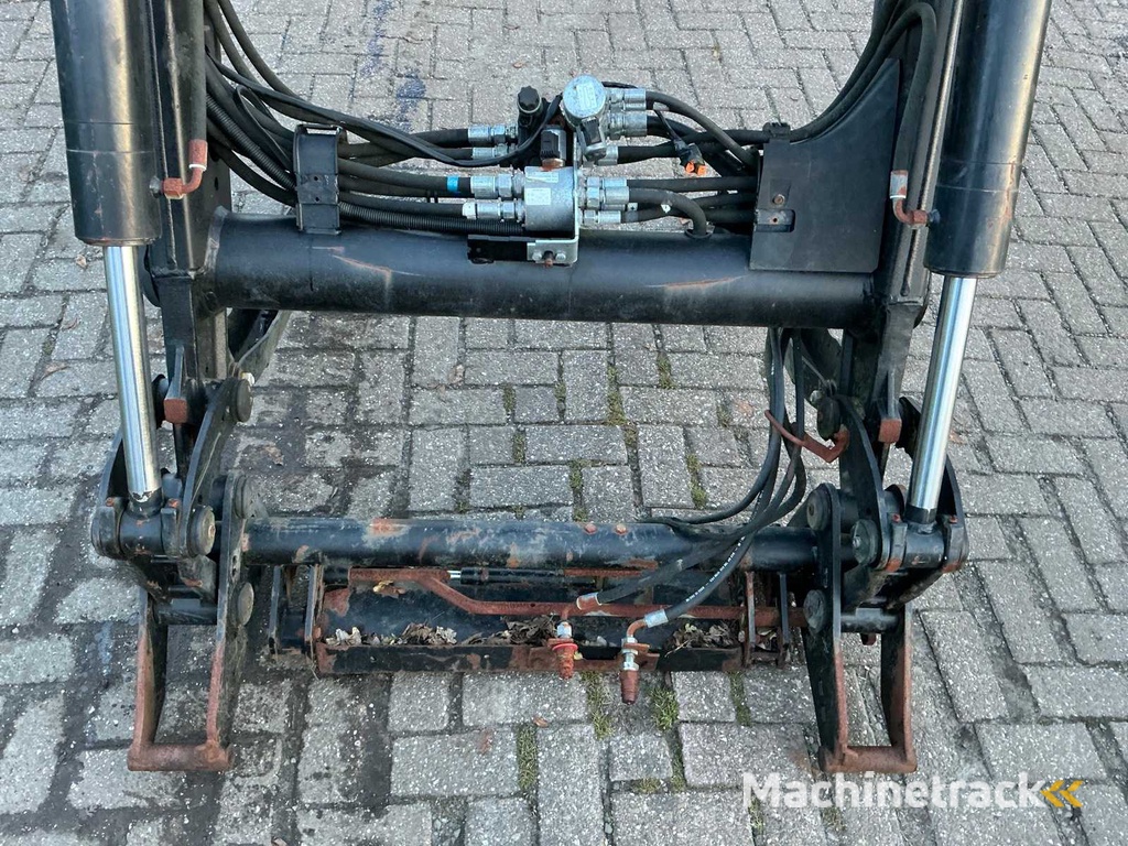 2018 Alo quike Q4m Front Loaders and Accessories