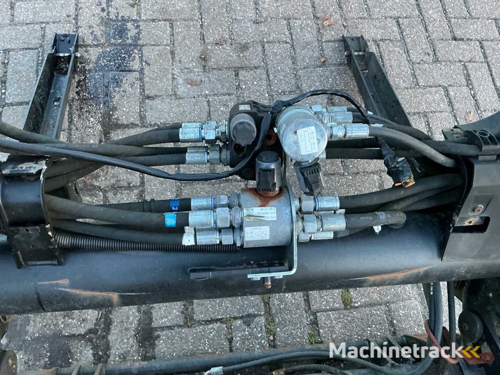 2018 Alo quike Q4m Front Loaders and Accessories