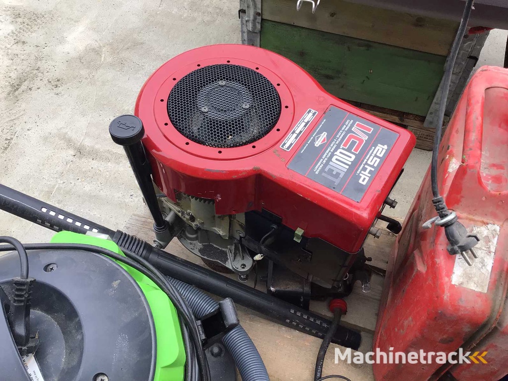 Miscellaneous parts, tools and accessories