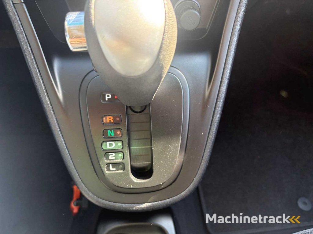 Hyundai i10 1.1 Dynamic Cool automaat, 17-GSP-5