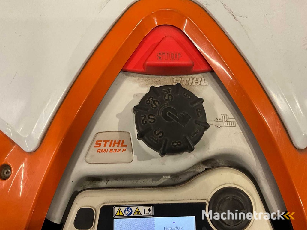 2021 Stihl RMI 632 P imow Robotmaaier met laadstation