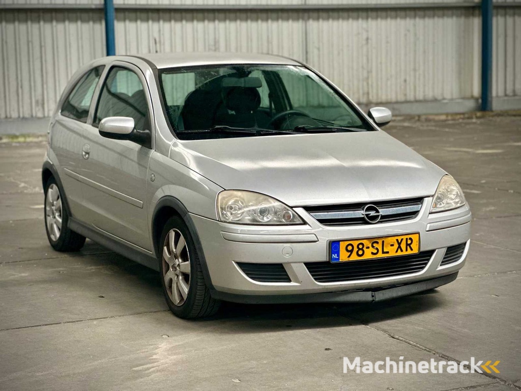 Opel Corsa 1.4 16V Silverline, 98-SL-XR
