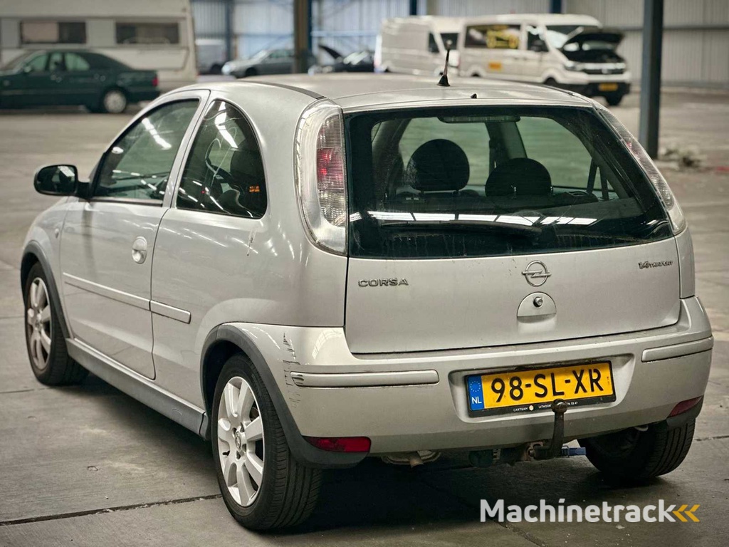 Opel Corsa 1.4 16V Silverline, 98-SL-XR
