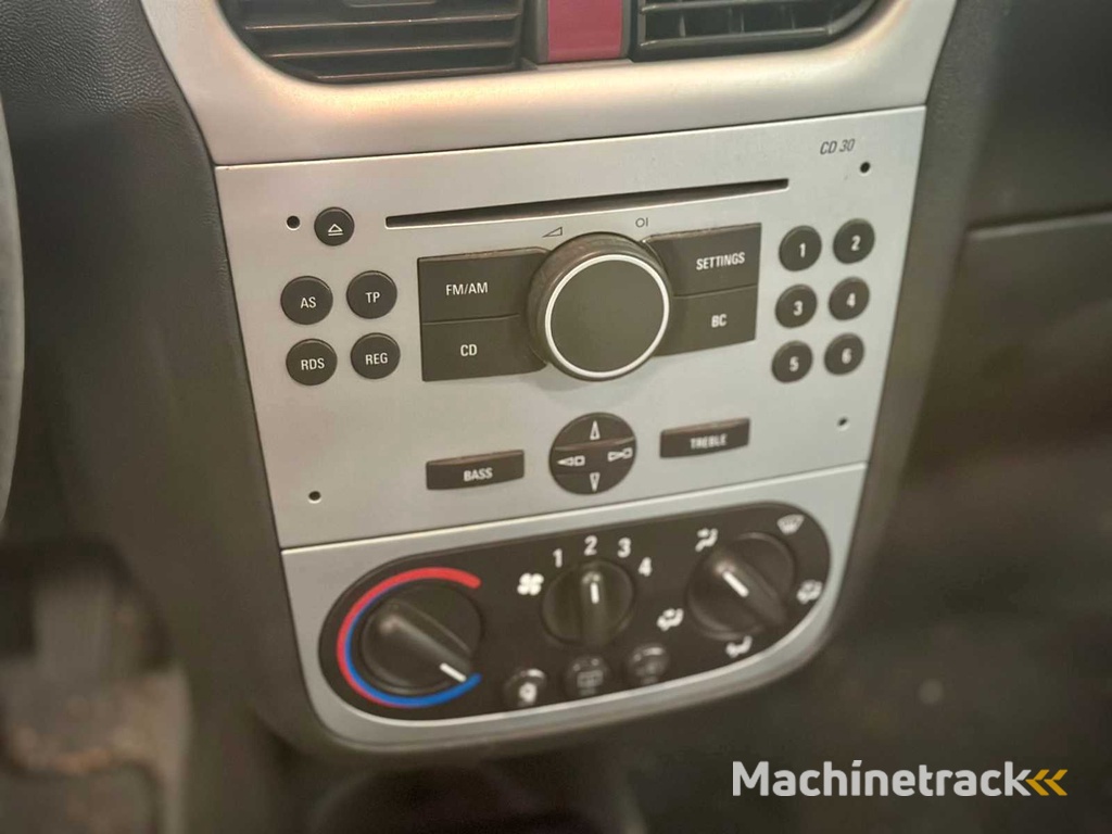 Opel Corsa 1.4 16V Silverline, 98-SL-XR