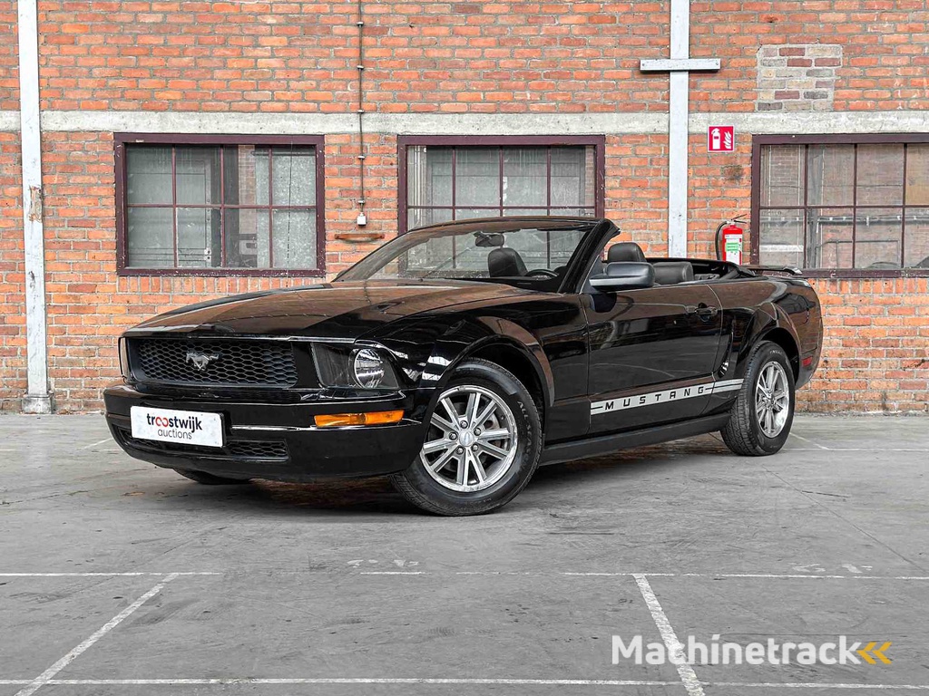 Ford Mustang Cabriolet 4.0 V6 214pk 2005