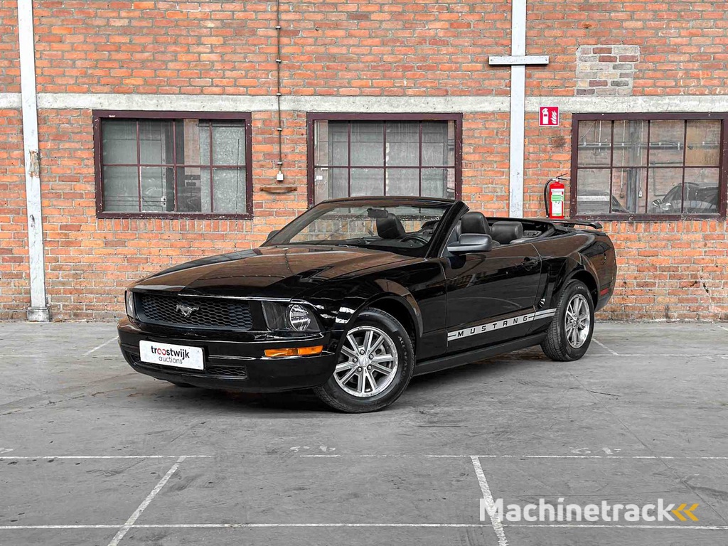 Ford Mustang Cabriolet 4.0 V6 214pk 2005