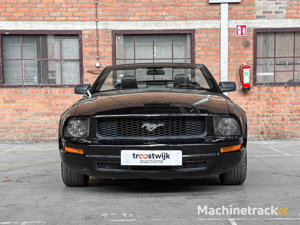 Ford Mustang Cabriolet 4.0 V6 214pk 2005