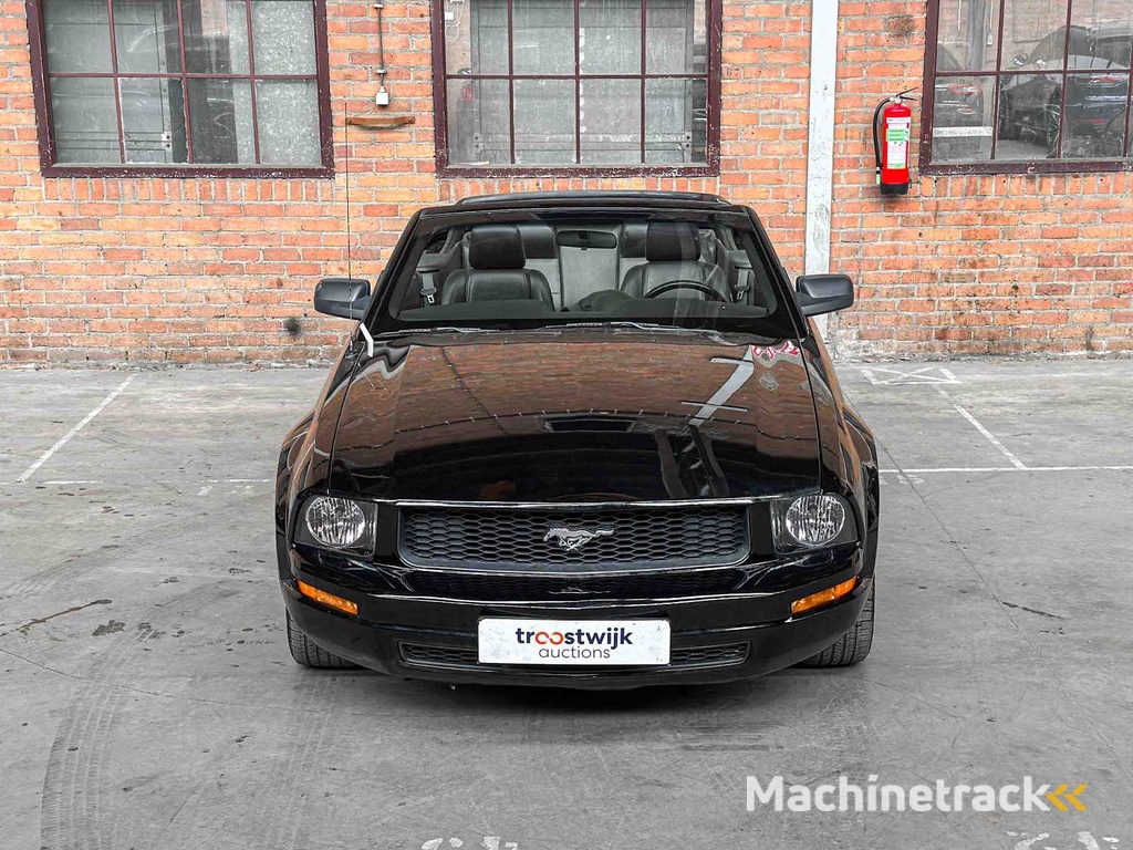 Ford Mustang Cabriolet 4.0 V6 214pk 2005