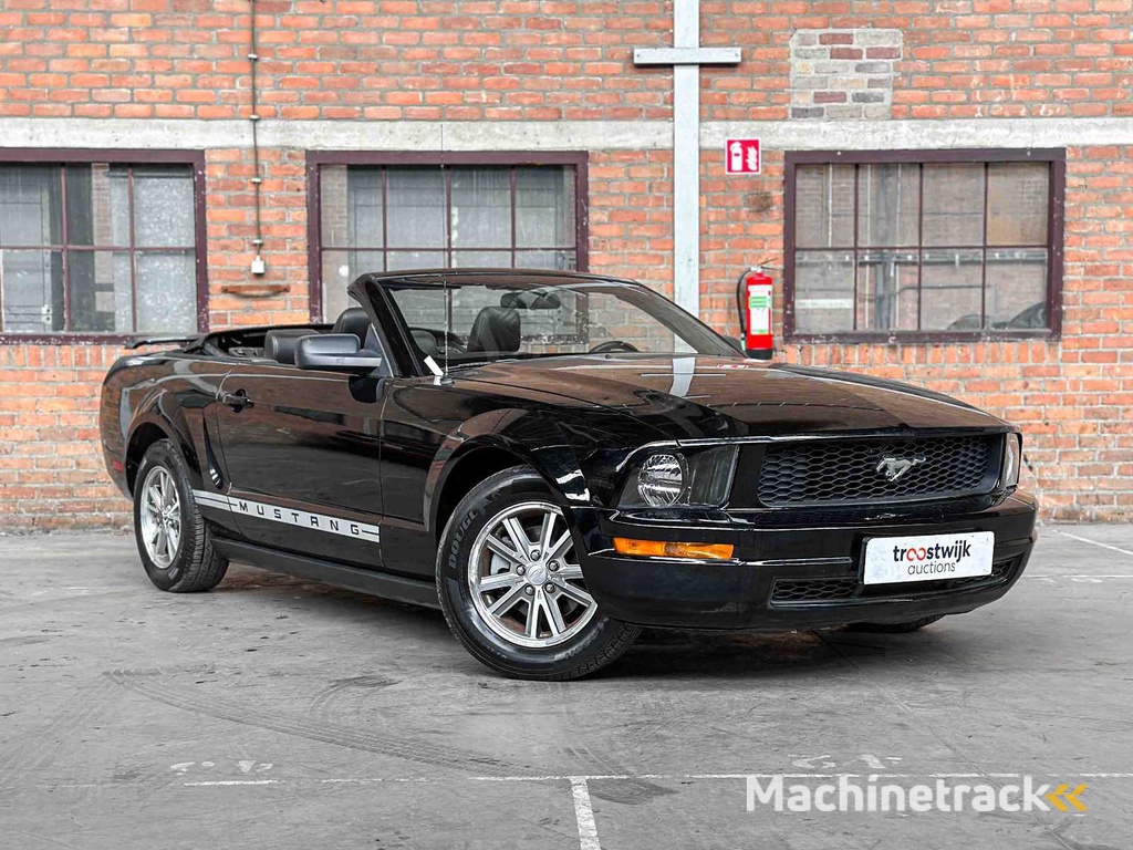 Ford Mustang Cabriolet 4.0 V6 214pk 2005
