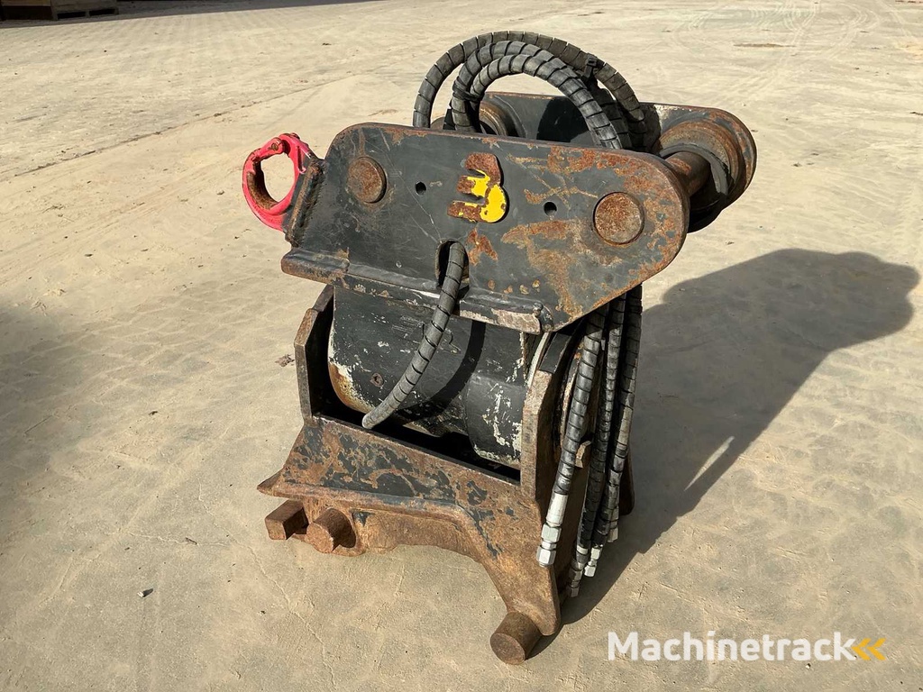 Beco KSW1H Takeuchi TB285 Tiltpiece