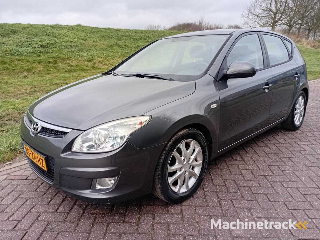 Hyundai i30 1.6 CRDi Dynamic Business, 85-ZN-HZ