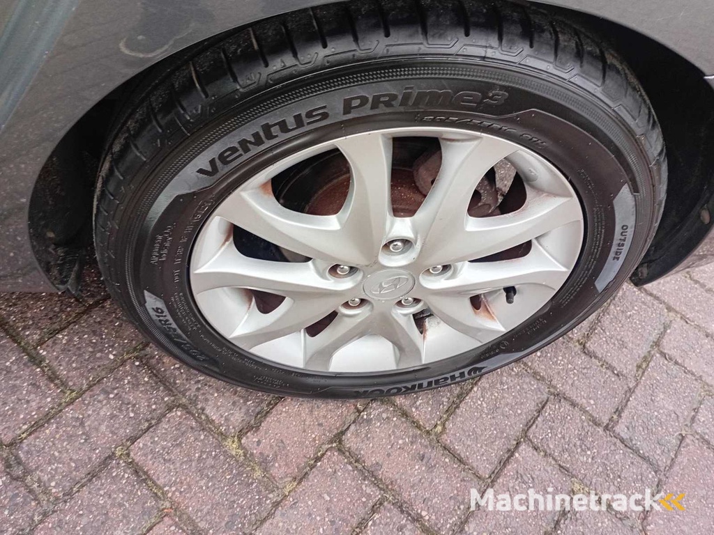 Hyundai i30 1.6 CRDi Dynamic Business, 85-ZN-HZ