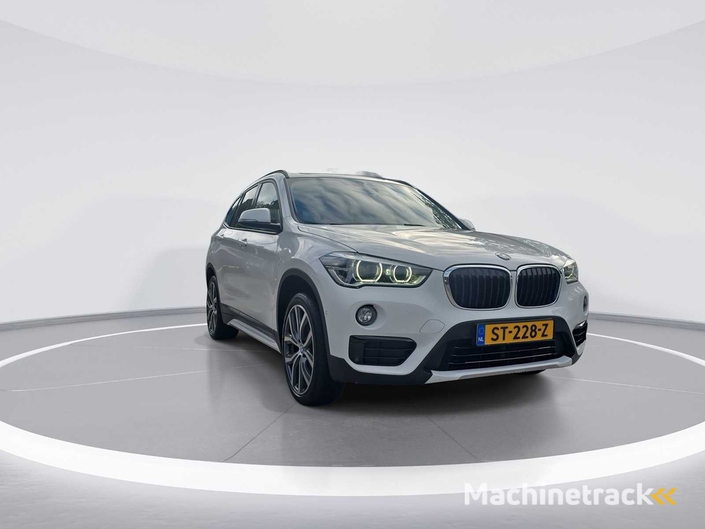 BMW X1 sDrive18i Executive 2018 | ST-228-Z
