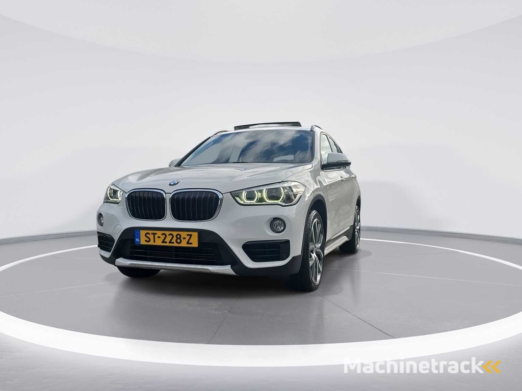 BMW X1 sDrive18i Executive 2018 | ST-228-Z