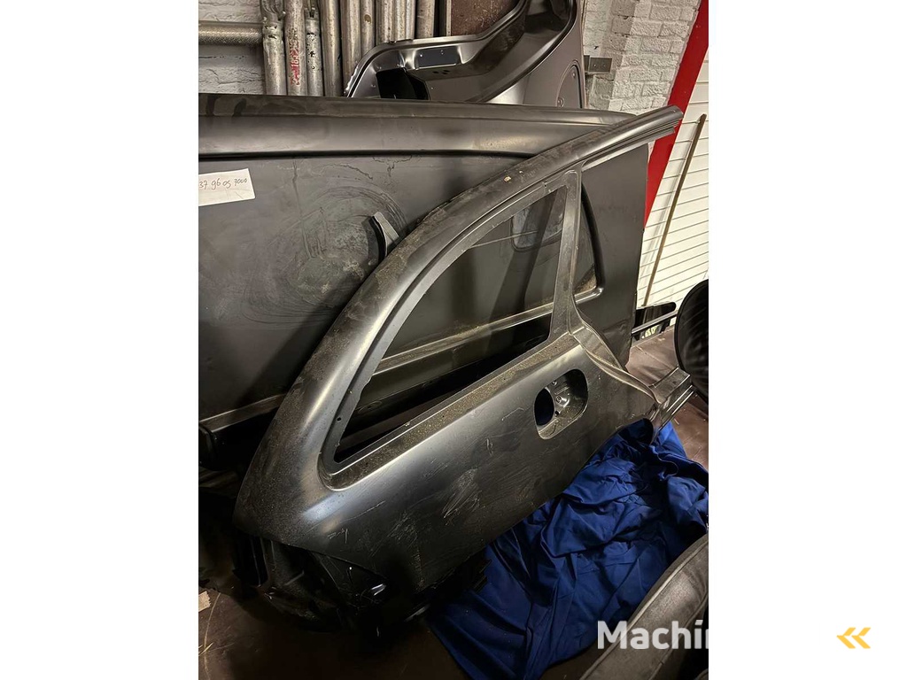 Mercedes - Batch of spare parts - lorries - Passenger cars