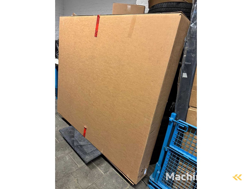 Mercedes - Batch of spare parts - lorries - Passenger cars