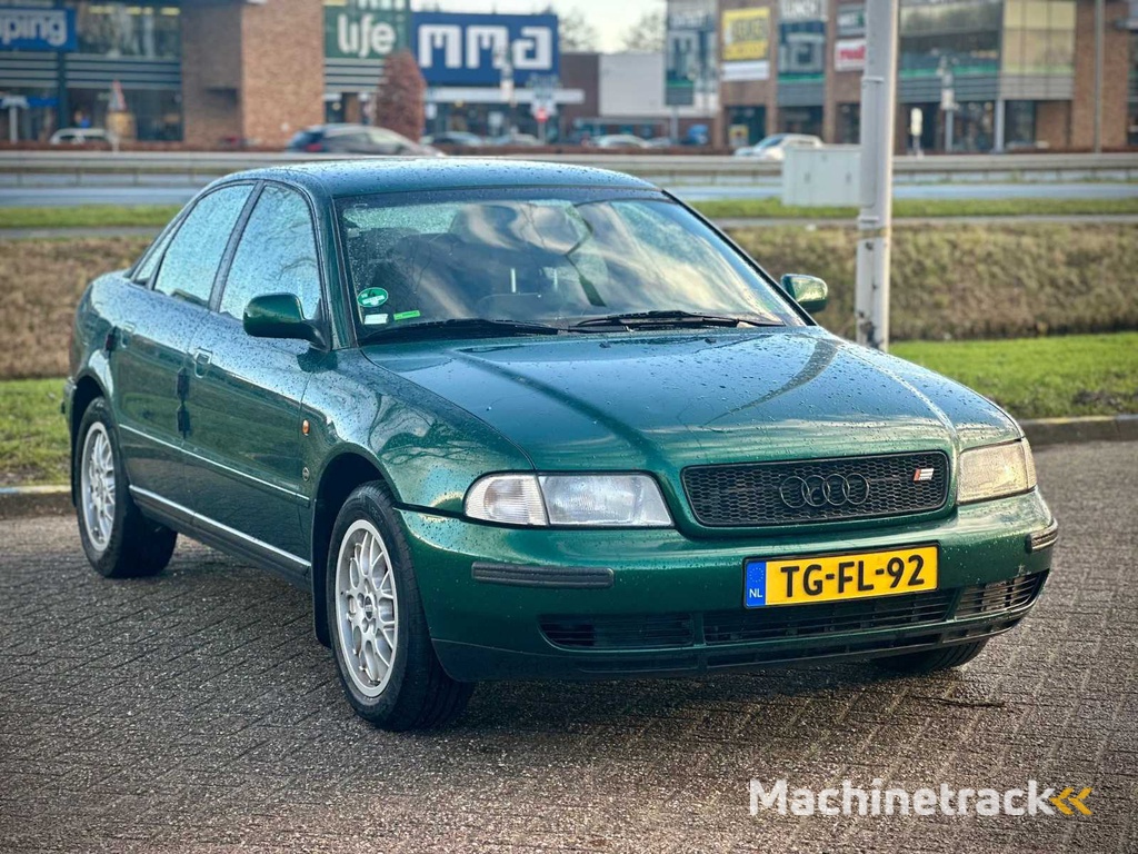 Audi A4 Limousine 1.6 C Advance, TG-FL-92