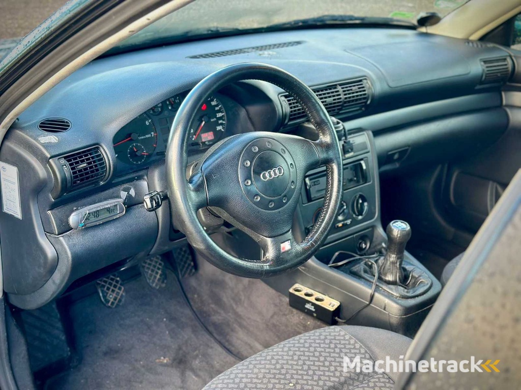 Audi A4 Limousine 1.6 C Advance, TG-FL-92