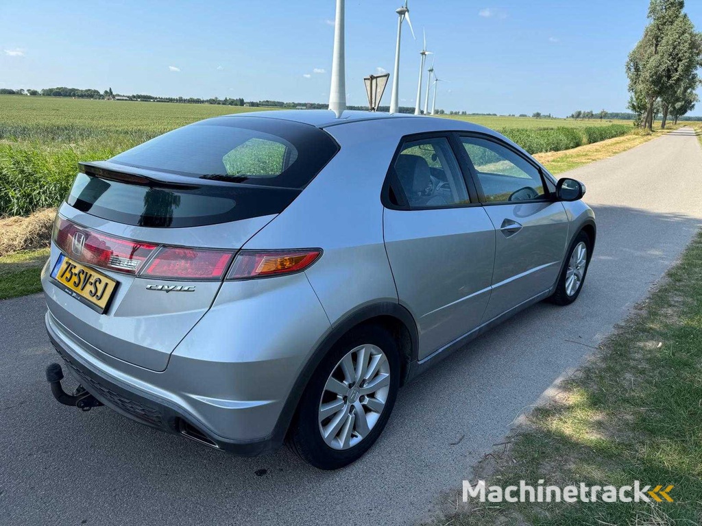 Honda Civic 1.8 Airco Comfort 75-SV-SJ