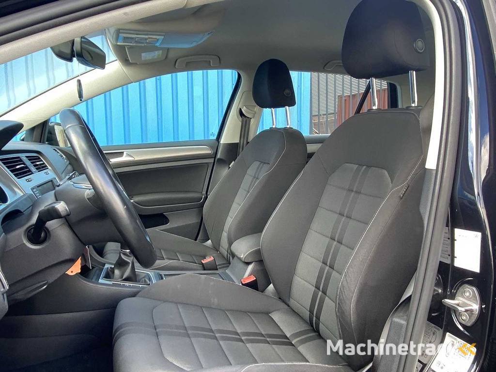 Volkswagen Golf 1.6 TDI Comfortline 2016 | KB-106-P