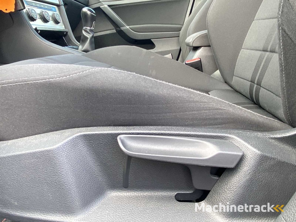 Volkswagen Golf 1.6 TDI Comfortline 2016 | KB-106-P