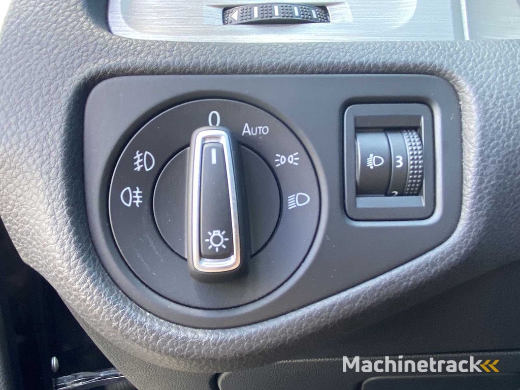 Volkswagen Golf 1.6 TDI Comfortline 2016 | KB-106-P