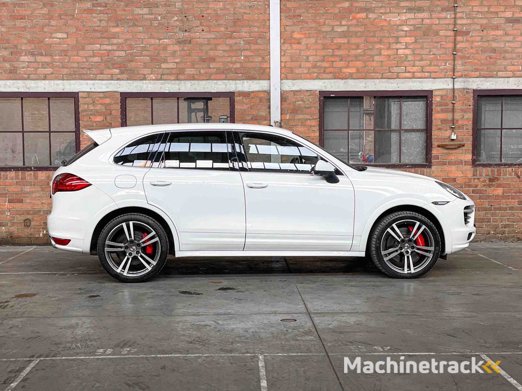Porsche Cayenne Turbo 4.8 V8 500hp 2013 OEM Sport Design 500pk 2013