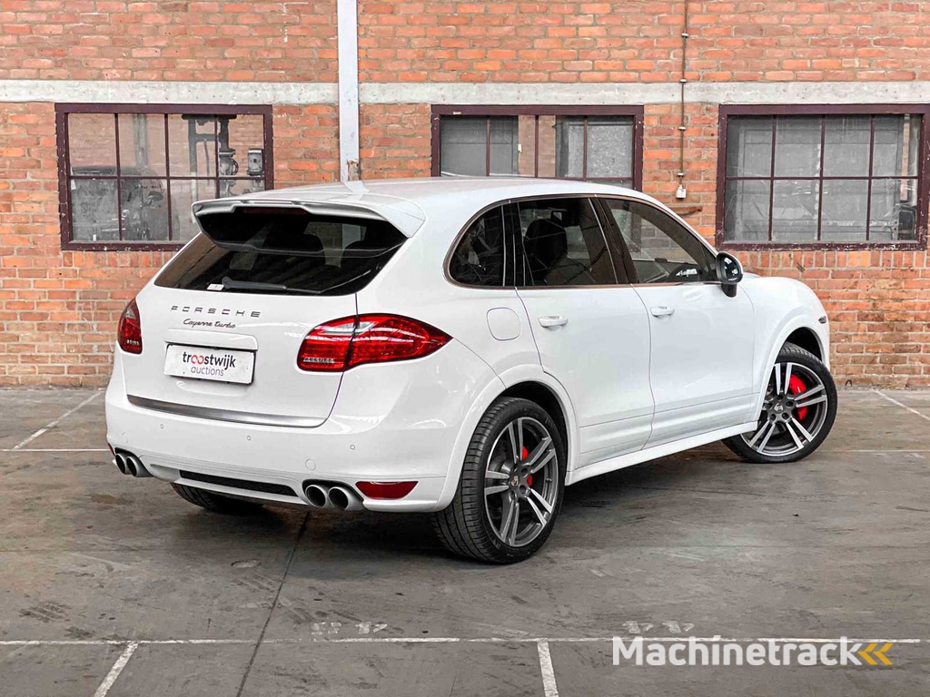 Porsche Cayenne Turbo 4.8 V8 500hp 2013 OEM Sport Design 500pk 2013