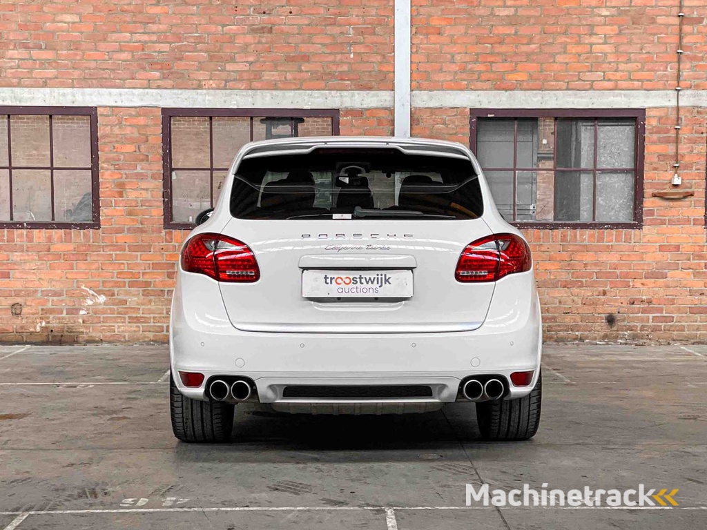 Porsche Cayenne Turbo 4.8 V8 500hp 2013 OEM Sport Design 500pk 2013