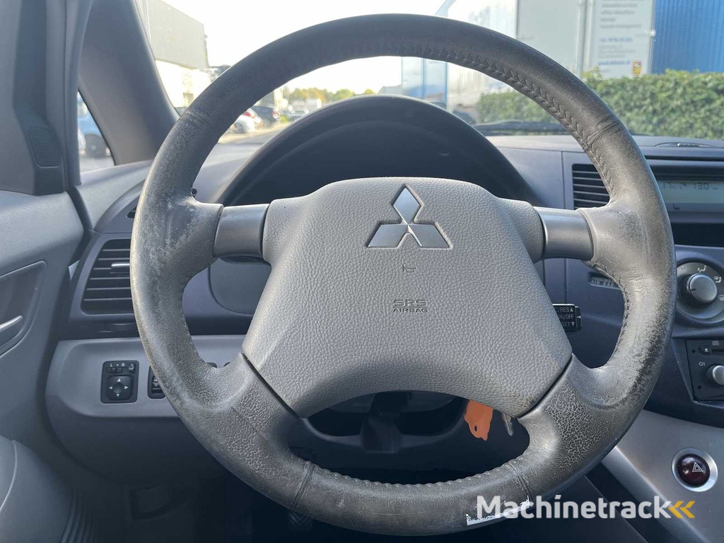 Mitsubishi Grandis 2.4-16V Intense 2004 | 94-PL-PF