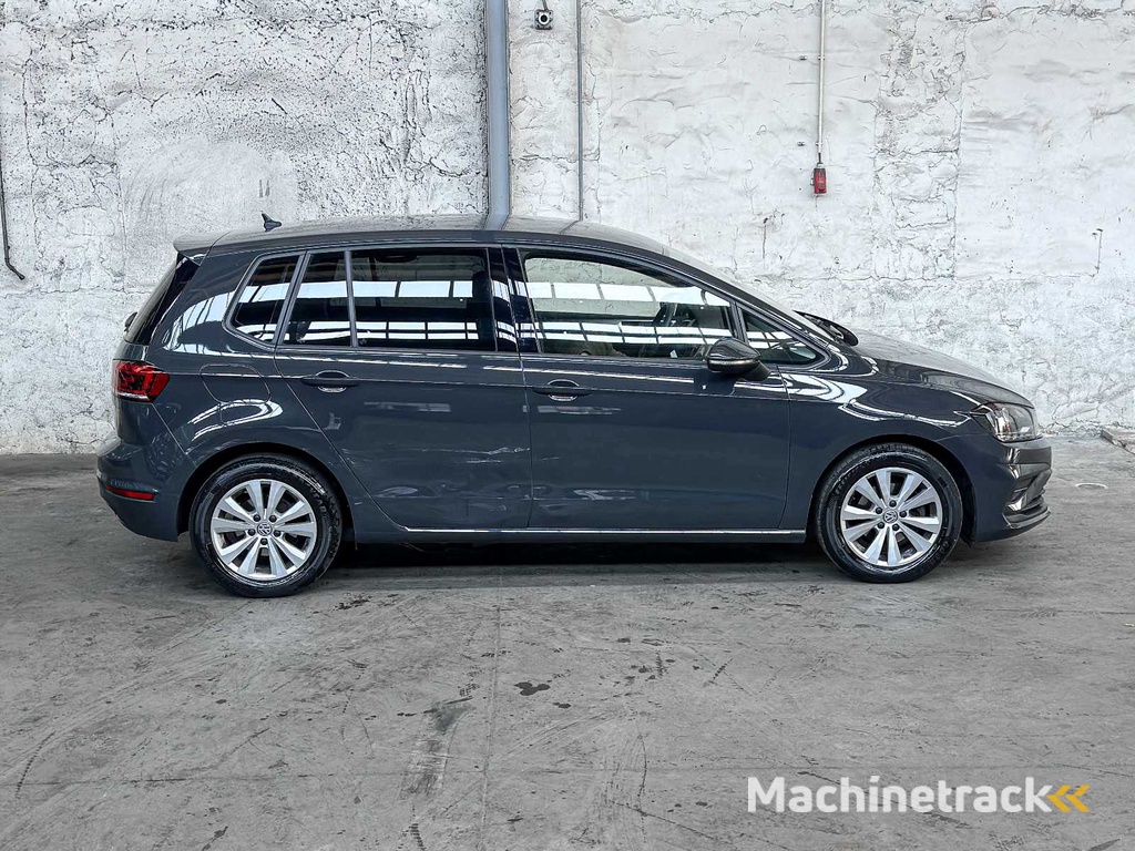 Volkswagen Golf Sportsvan 1.0 TSI Highline 110pk 2018, N-155-RT