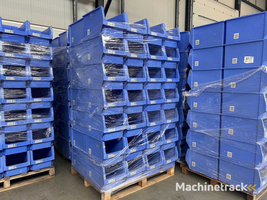 Lagerbehälter mit Greiferöffnung 500x300x300mm (560x)