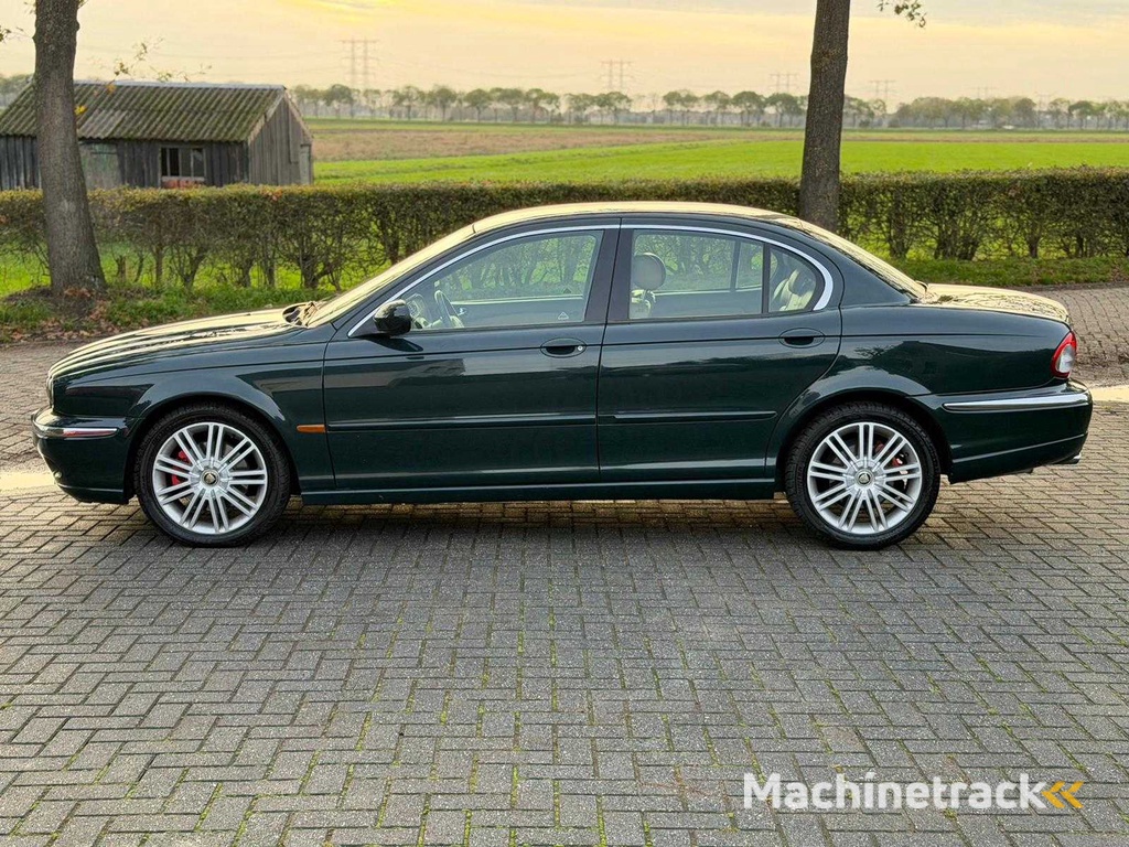 Jaguar X-type 2.5 V6 72-HL-KZ
