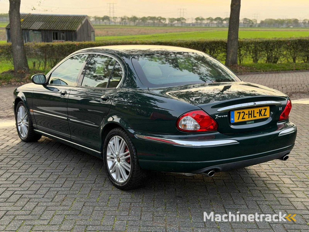 Jaguar X-type 2.5 V6 72-HL-KZ