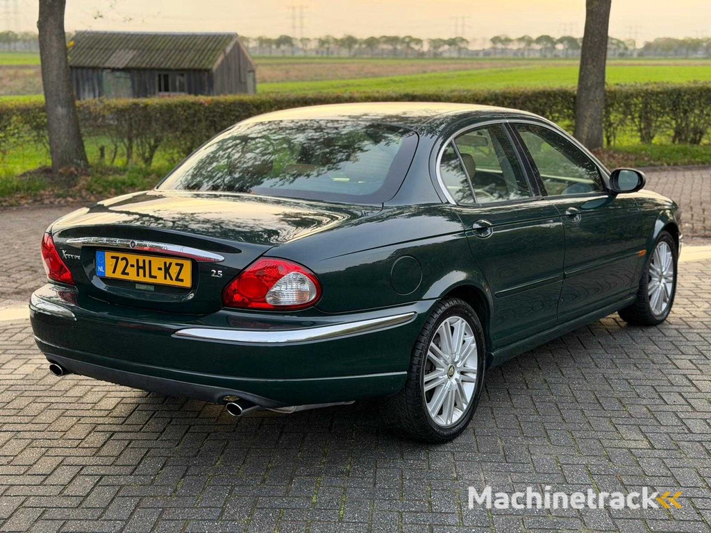 Jaguar X-type 2.5 V6 72-HL-KZ