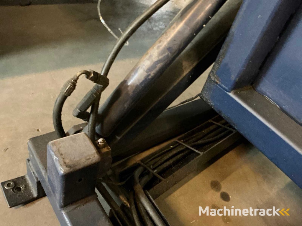 2008 Bouwmeester Metaal Kistenkantelaar