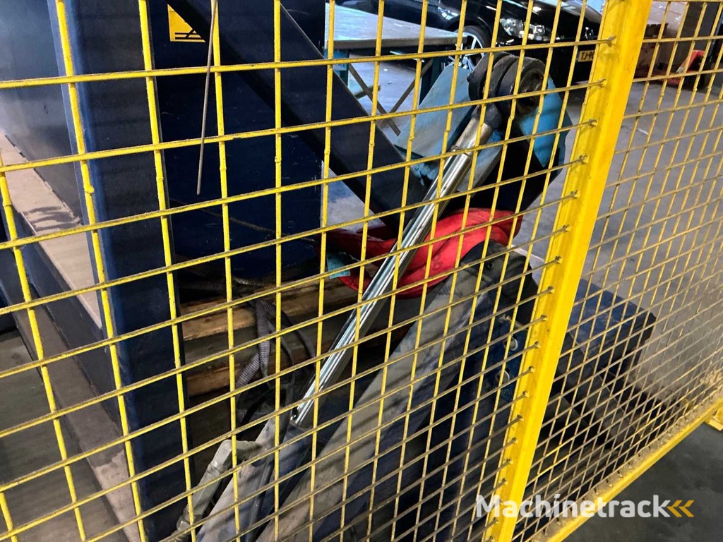 2008 Bouwmeester Metaal Kistenkantelaar