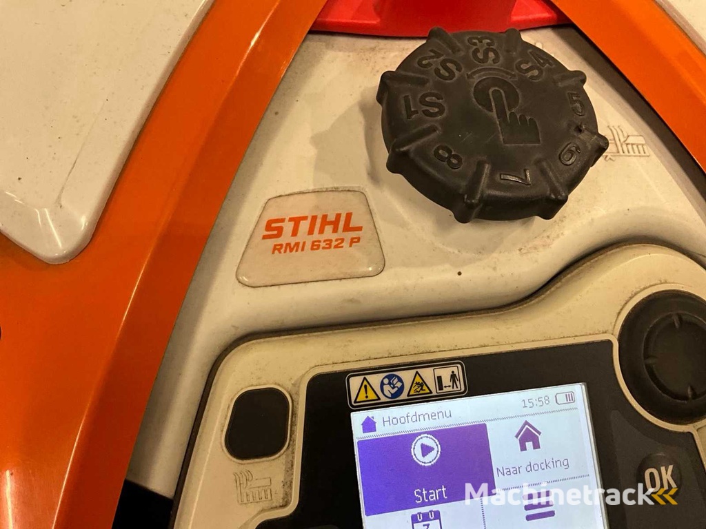2021 Stihl RMI 632 P imow Robotmaaier met laadstation