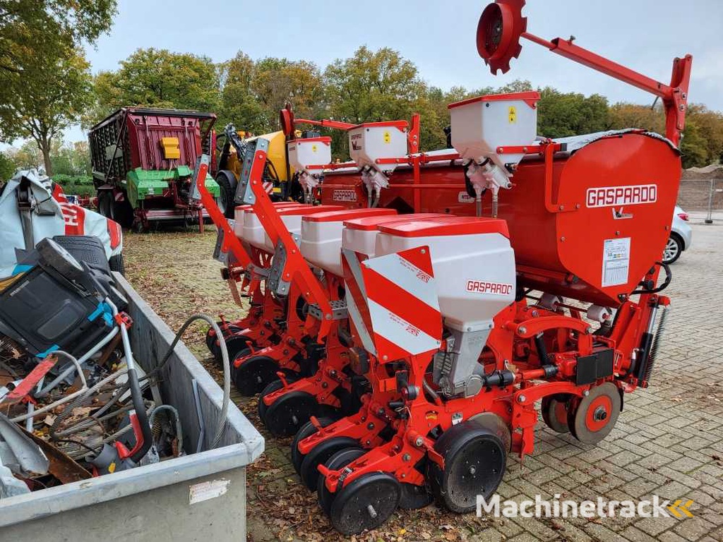 2023 Maschio Gaspardo MTER 300 6-Row Corn / Precision Seeder