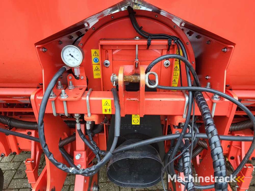 2023 Maschio Gaspardo MTER 300 6-Row Corn / Precision Seeder