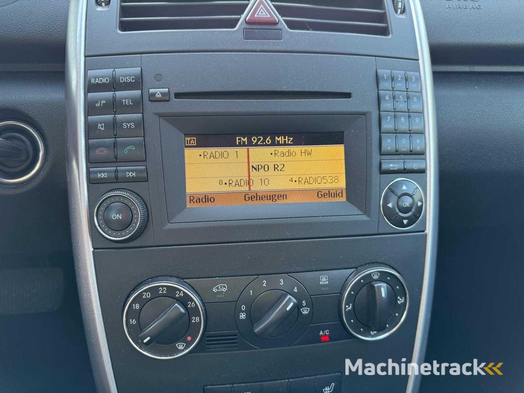 Mercedes-Benz A-klasse 180 Bns Cl. Avantgarde Automaat H-007-NN