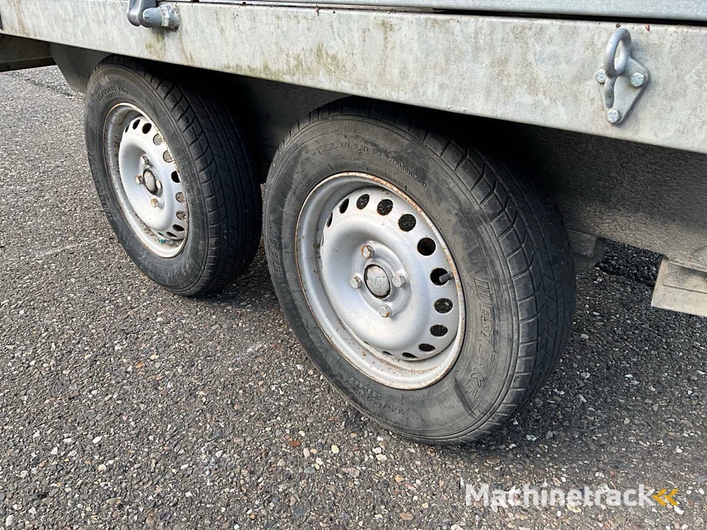 Tandemas Aanhangwagen Met 3x Grasmaaier