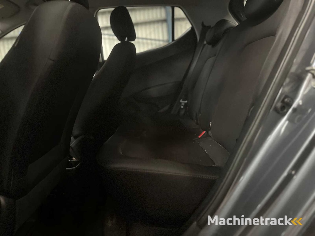 Hyundai i10 1.0i Comfort; RX-751-V